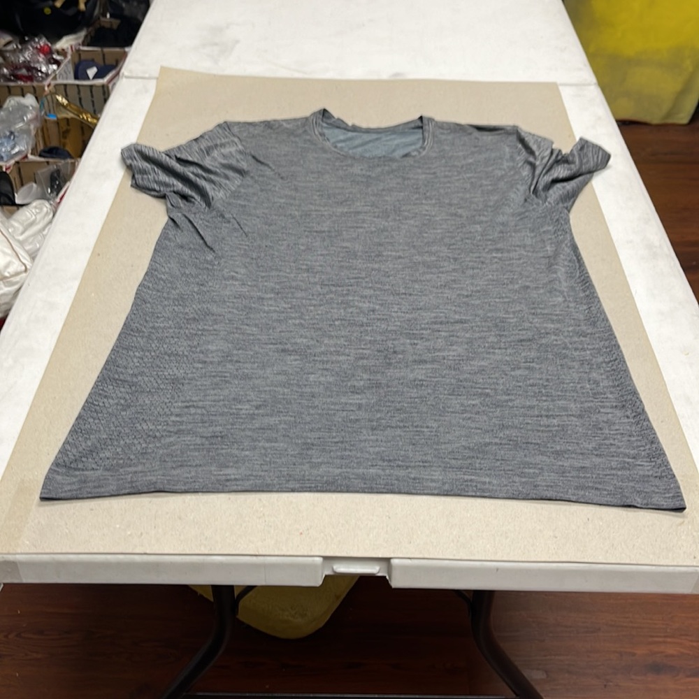 Lululemon athletica dress shirt